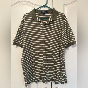 Olive green shirt sleeved knit Polo shirt in XL